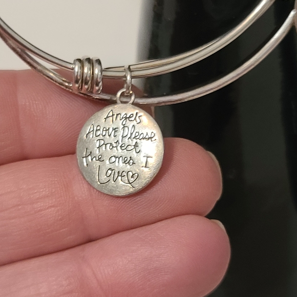 5 cute silver tone bangle bracelets size 7" - Picture 6 of 7